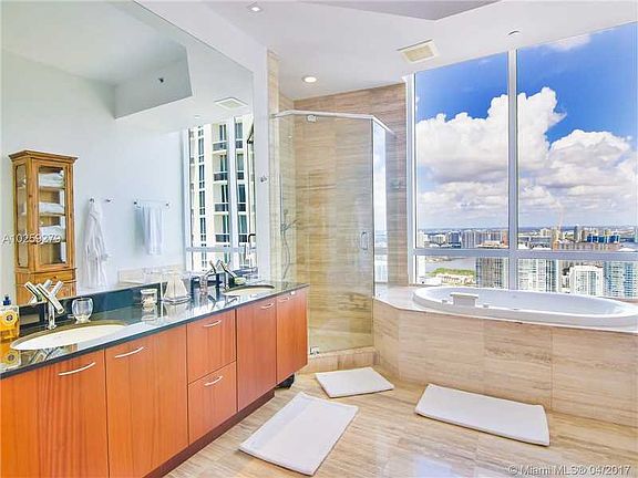 5th image of 15811 Collins Ave APT 3804