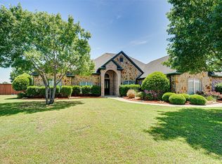 424 Rugged Dr, Red Oak, TX 75154