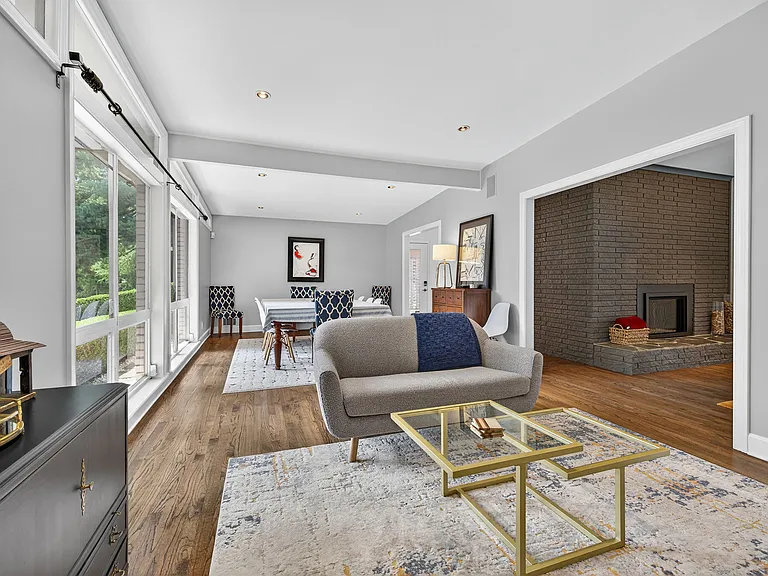 360 Elden Dr — Photo 35
