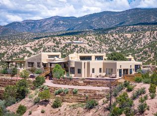 40B Camino De Milagro, Santa Fe, NM 87506