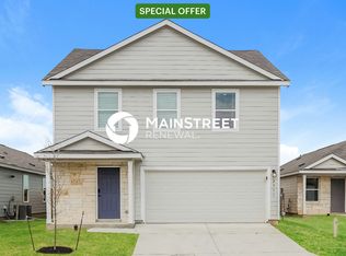 2911 Charpak Dr, Converse, TX 78109