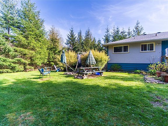 2nd image of 3225 Otter Point Rd