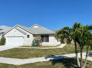 22380 Sands Point Dr, Boca Raton, FL 33433
