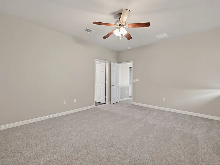 1501 Lawrence St — Photo 16