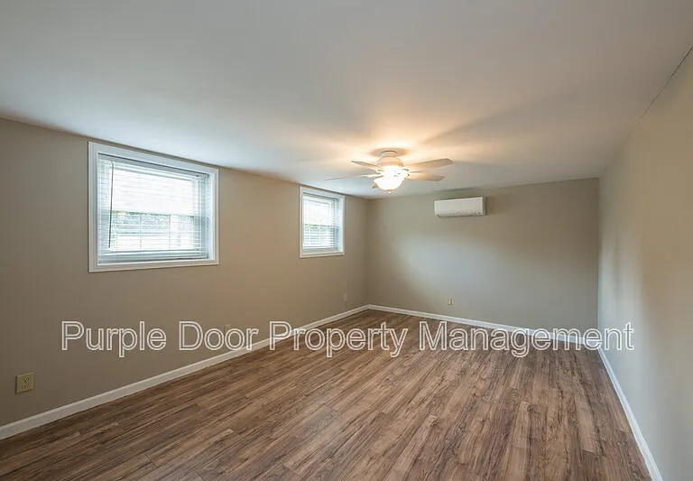 2369 Brenda Dr SE — Photo 29