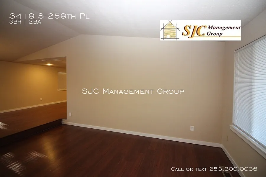 One story home for rent in Kent. — Photo 2