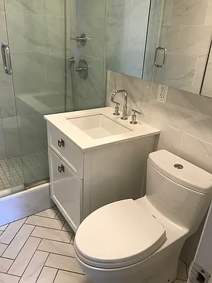 Rented by UES Management | media 25