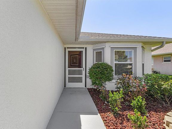 2nd image of 524 SE 8th St #522