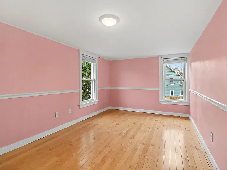 1430 Rossdale Dr — Photo 14