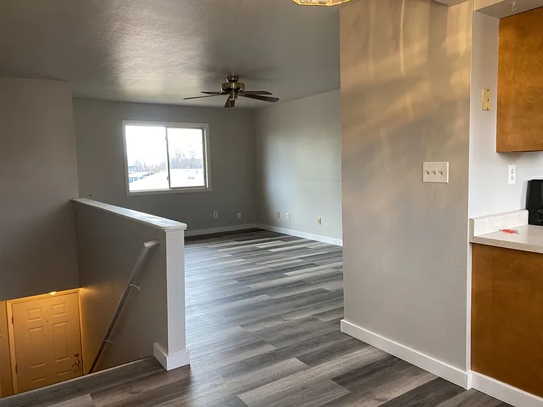 451 Mulberry Dr — Photo 5
