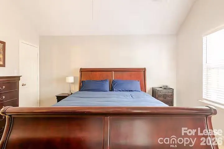 8263 Southgate Commons Dr — Photo 9