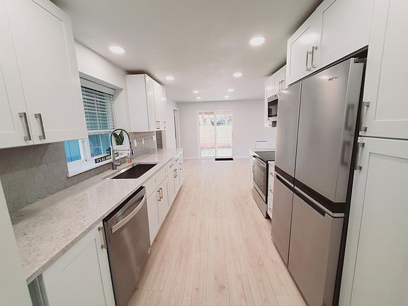 Kitchen right off the entry