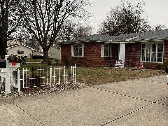 2nd image of 1601 Frostwood Ln