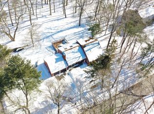 52 Orchard St, Medfield, MA 02052