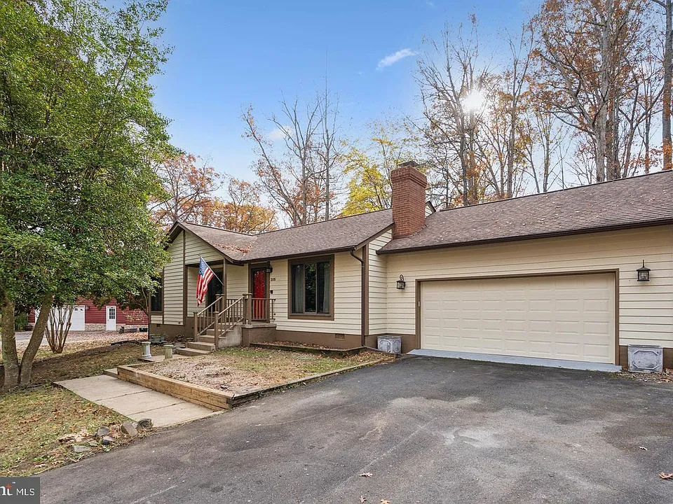 205 Confederate Cir