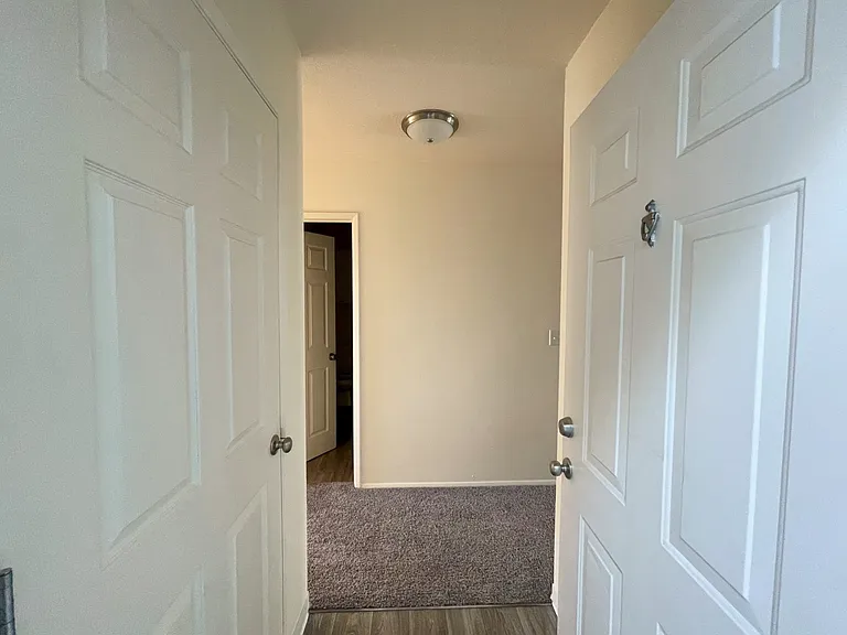 Wingsong Manor — Photo 18