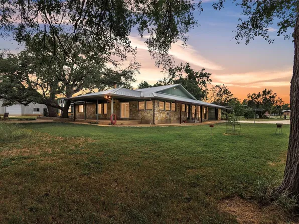 700 Billie Brooks Ln, Driftwood, TX 78619