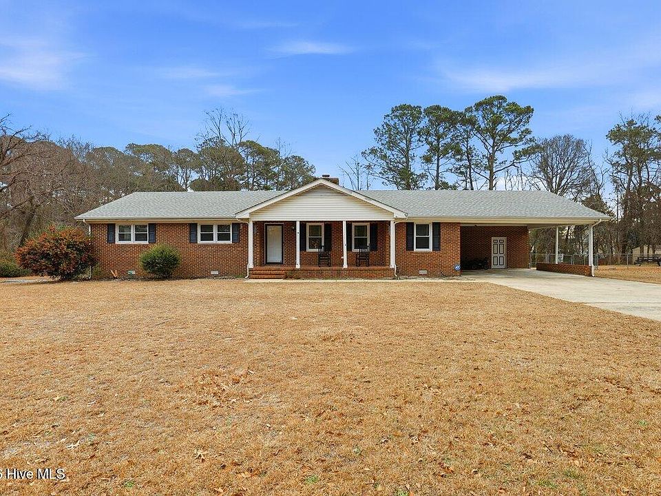 1st image of 209 Crestwood Drive