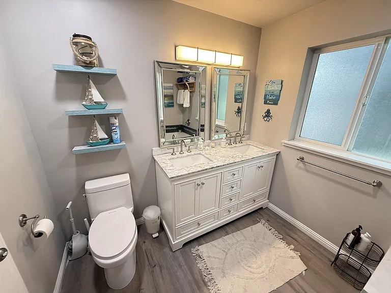 1174 E Ocean Blvd #10-1 — Photo 16