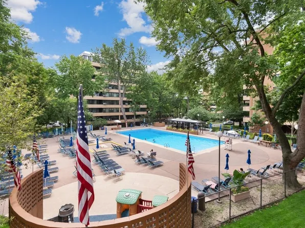 166-41 Powells Cove Boulevard image 25 of 32