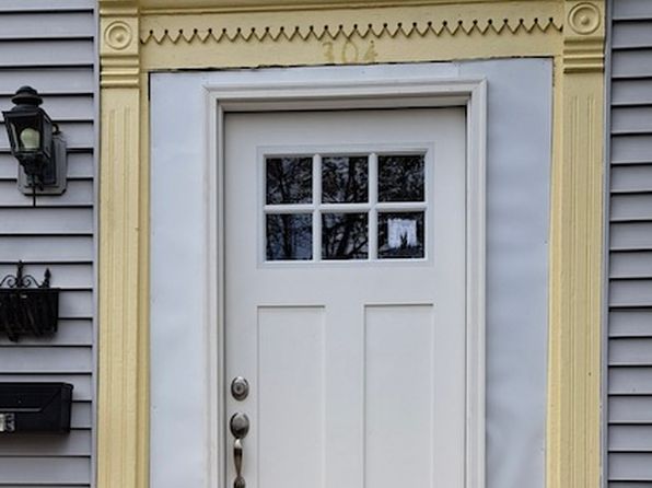 304 S Main St APT 2E