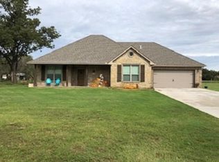 706 E Davis St, Tipton, OK 73570