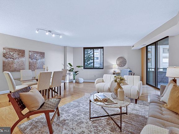 3rd image of 4550 N Park Ave APT 301