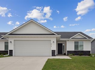 5615 NE Creek Ridge Dr, Ankeny, IA 50021