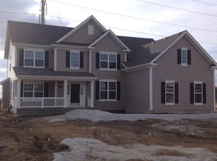 1302 Star Grass Cir, Aurora, IL 60506
