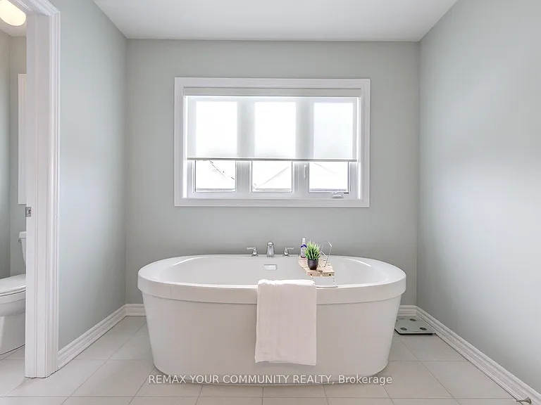 953 Barton Way — Photo 31