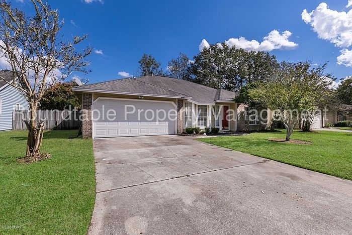 1st image of 7847 Moss Pointe Trl E