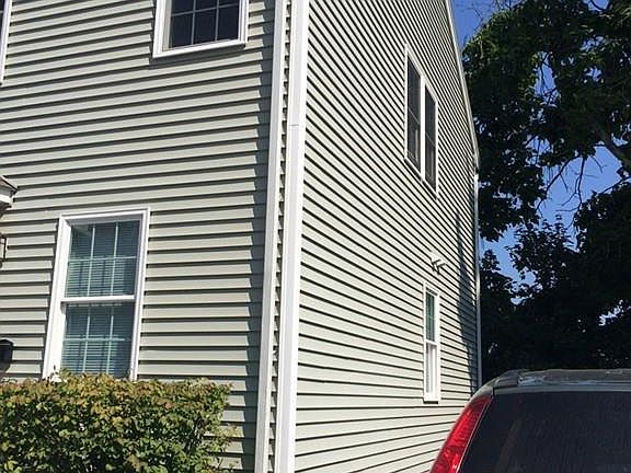 3rd image of 613 South St APT 5