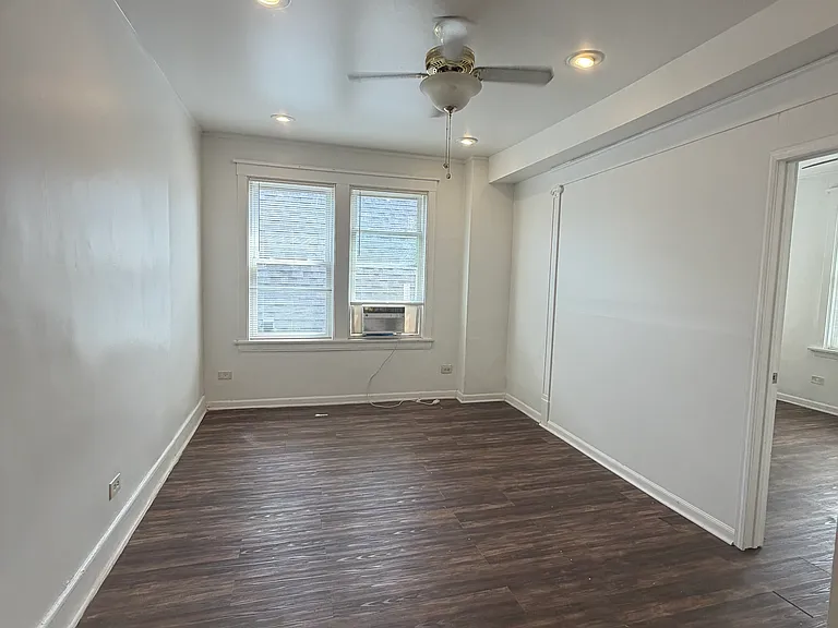 427 N Lawler Ave #2 — Photo 8
