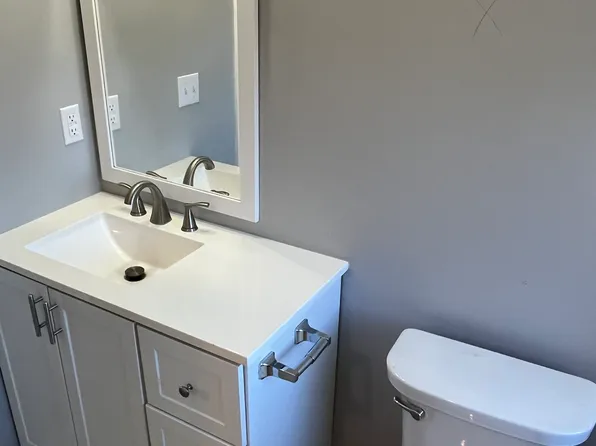 4710 Main St #4, Imperial, PA 15126