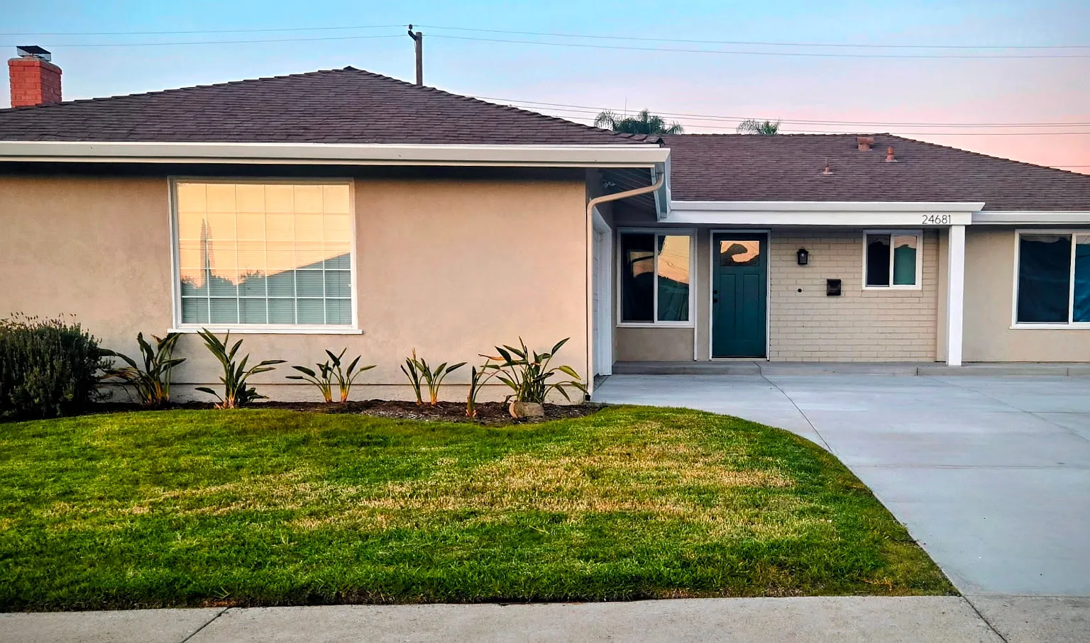 3 bed, 1157 sqft, $4,100 — Photo 1