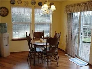 32409 Newcastle Dr photo 1