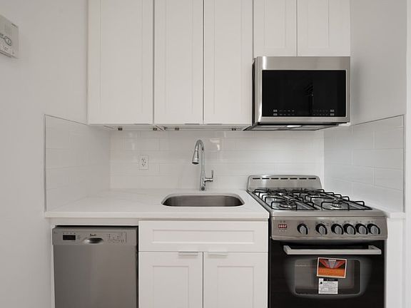 2nd image of 308 W 82nd St APT 5A