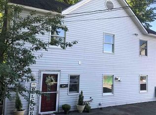 70 Washington Ave, Saugerties, NY 12477