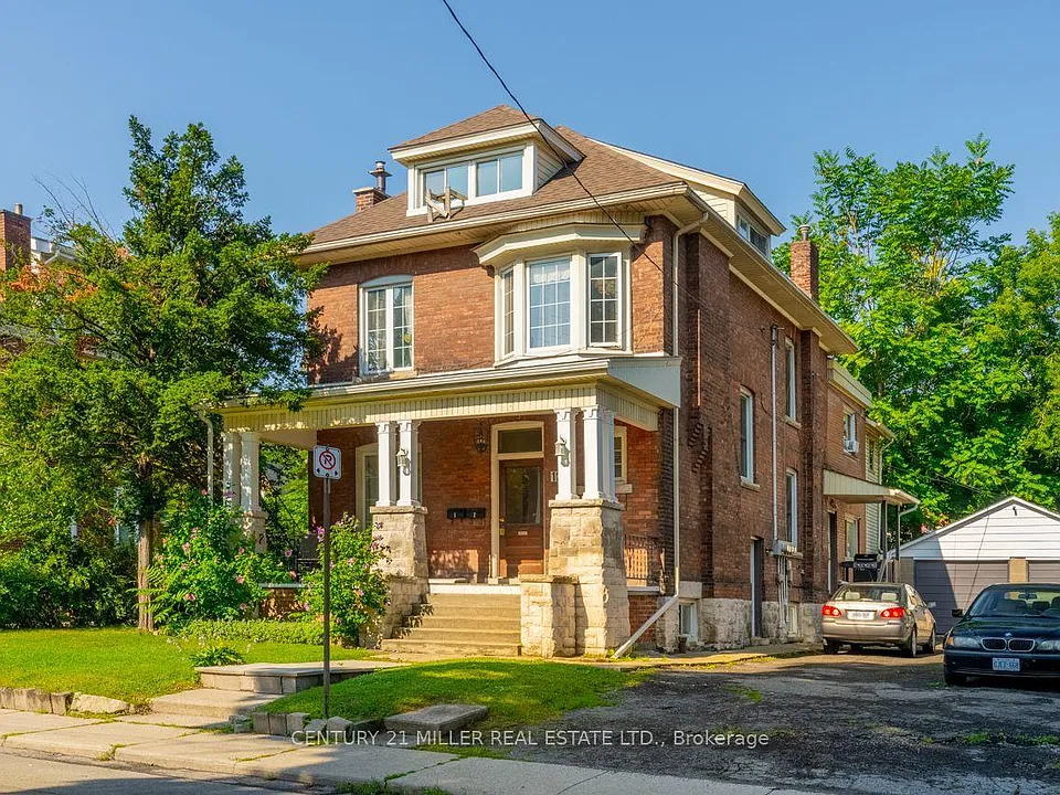124 Gladstone Ave