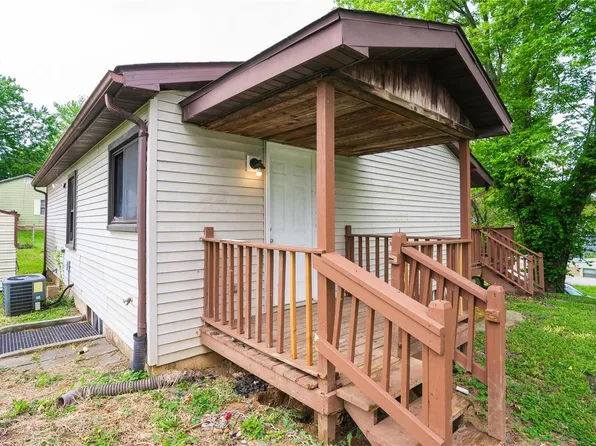 128 Revere Dr, Belleville, IL 62223