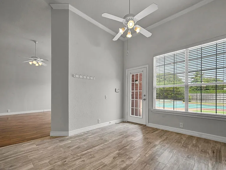 306 Canyon Lake Dr — Photo 19