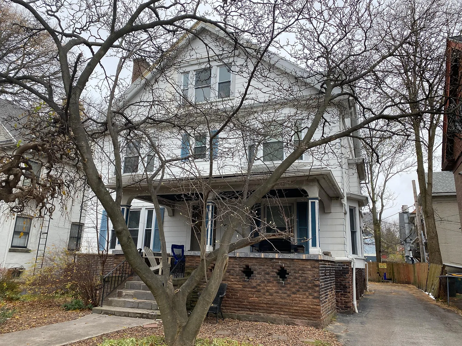 112 Berkeley St — Photo 1