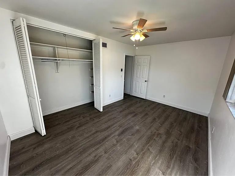 2042 Shadow Ln — Photo 3
