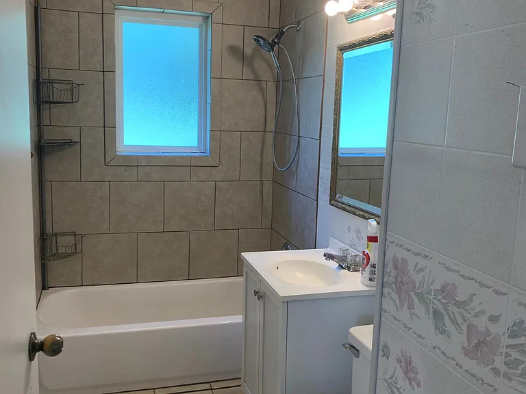 1402 Kimberly Dr — Photo 5