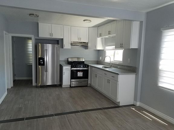 4th image of 1616 N Avenue 51