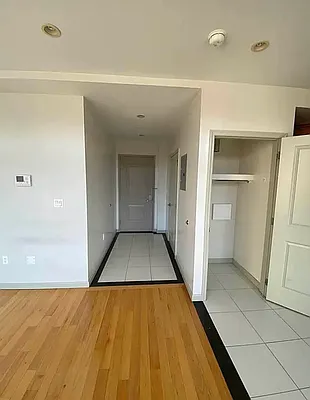 Rented by Houses of New York Realty LLC | media 32