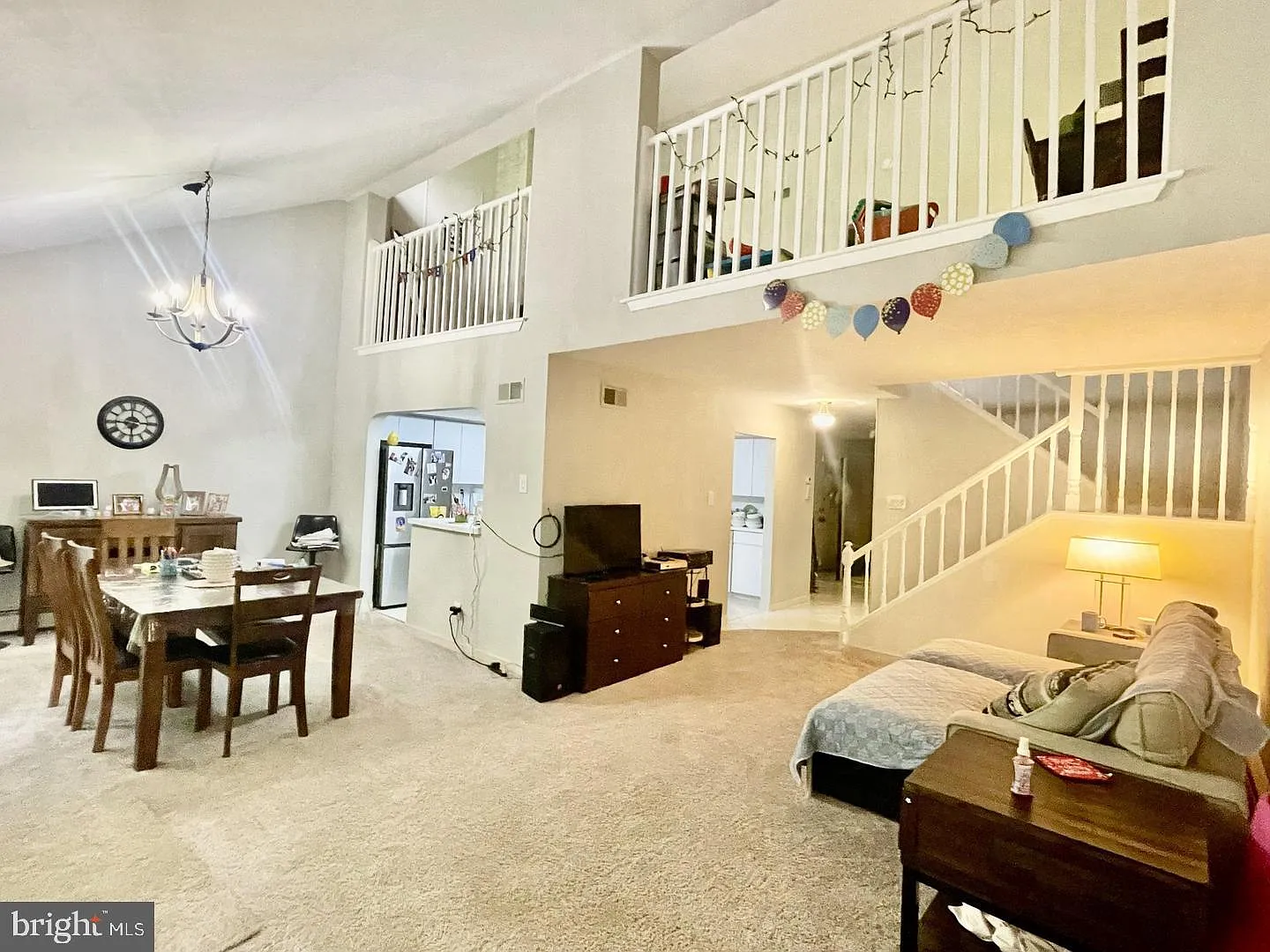 3 bed, 3.0 bath, 2146 sqft, $3,500 — Photo 3
