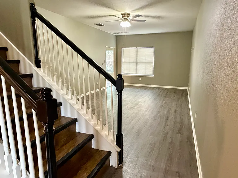 10211 Margarita Hl — Photo 7