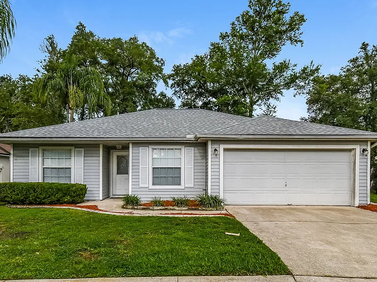 7835 Longhorn Cir E — Photo 1