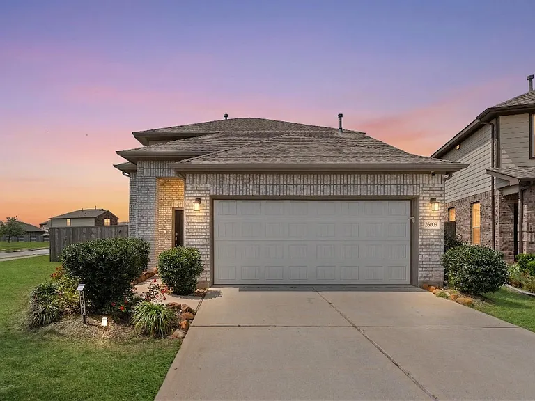 26003 Amber Pearl Dr — Photo 1